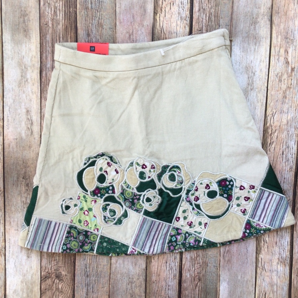 NWT Gap Embroidered Appliqué Corduroy Skirt